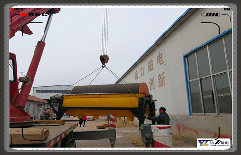 濰坊濕式磁選機(jī)廠家，濕式磁選機(jī)性能優(yōu)劣一試便知_工作原理_釩鈦鐵礦濰坊濕式磁選機(jī)廠家，濕式磁選機(jī)性能優(yōu)劣一試便知型號參數(shù)及磁場強(qiáng)度 