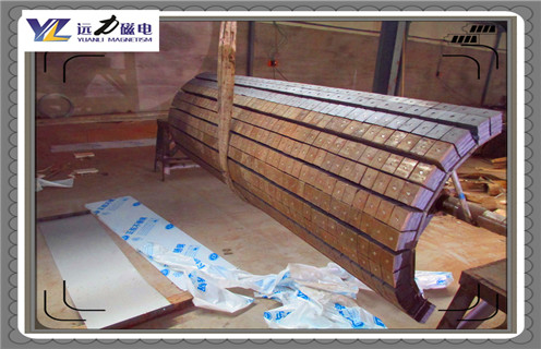 鐵粉磁選機(jī),鐵粉磁選機(jī)的與眾不同體現(xiàn)在細(xì)節(jié)上,鐵粉磁選機(jī)的與眾不同體現(xiàn)在細(xì)節(jié)上,磁場(chǎng)一般為多少_磁塊如何排列 鐵粉磁選機(jī),鐵粉磁選機(jī)的與眾不同體現(xiàn)在細(xì)節(jié)上,鐵粉磁選機(jī)的與眾不同體現(xiàn)在細(xì)節(jié)上,磁場(chǎng)一般為多少_磁塊如何排列