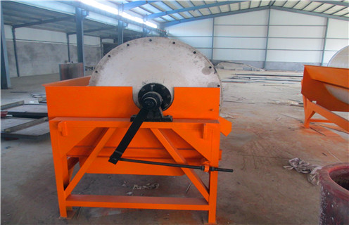 強(qiáng)磁磁選機(jī)，強(qiáng)磁磁選機(jī)廠家告知如何選購(gòu)強(qiáng)磁磁選機(jī)設(shè)備